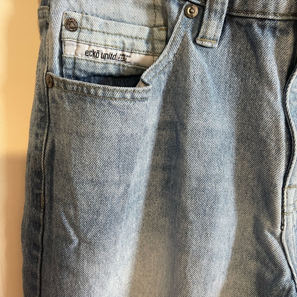 Ecko Unltd Athletic Jeans Men’s Size 34 X 30 Straight Leg Light Wash - Picture 4 of 10